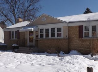 2623 S Scott St, Des Plaines, IL 60018