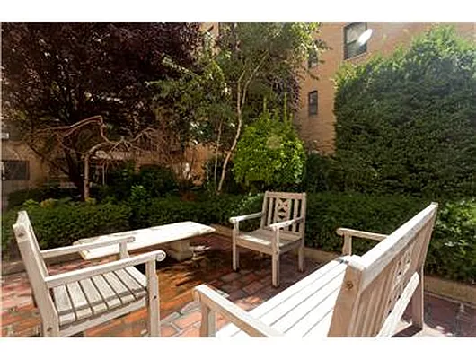 Rented by Douglas Elliman | media 22