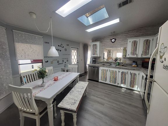 5th image of 11637 Jureane Dr #31S