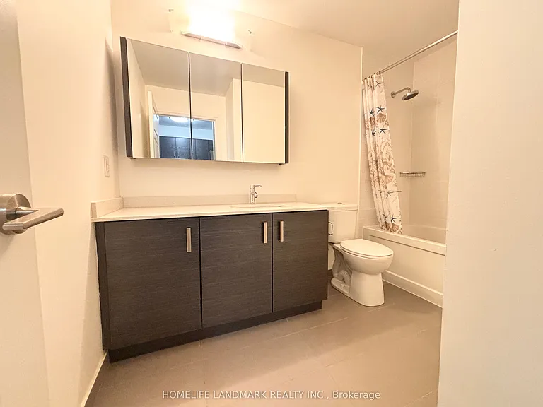 1 Uptown Dr #207 — Photo 35