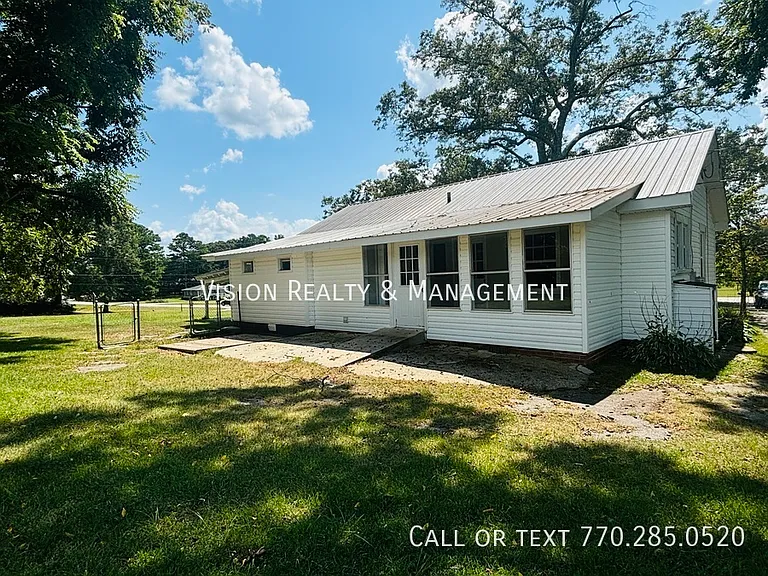 538 Old Airport Rd — Photo 15