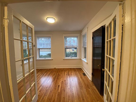 5th image of 1344 McCausland Ave #1