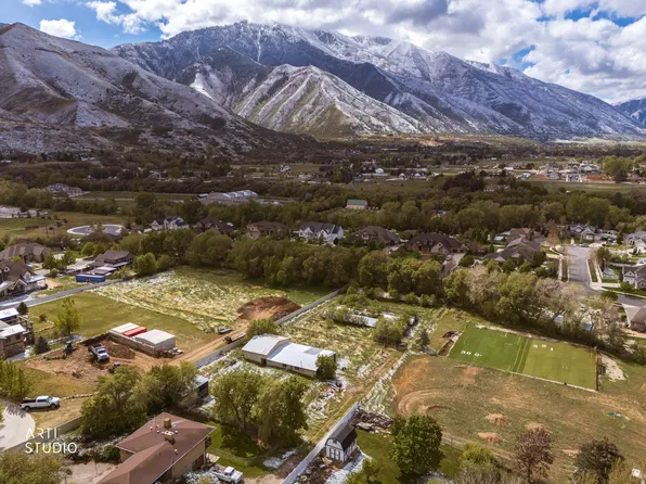 2672 E Canyon Rd, Springville, UT 84663