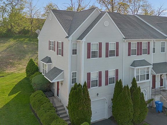 3rd image of 239 Spring Valley Way