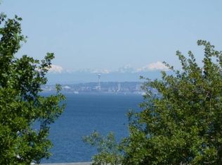 1922 Yukon Harbor Rd SE, Pt Orchard, WA 98366