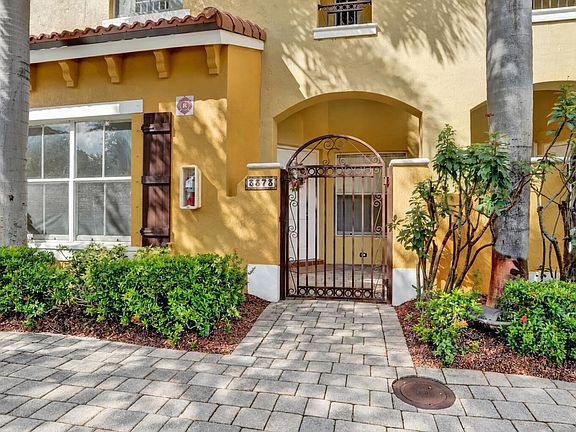 2nd image of 3373 Merrick Lane #705