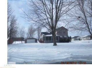911 N Lansing St, Saint Johns, MI 48879