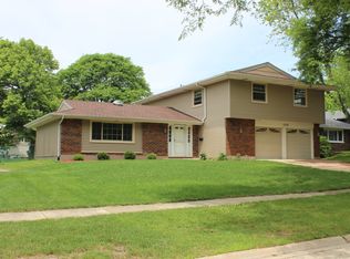 1008 Carlton Ln, Schaumburg, IL 60193