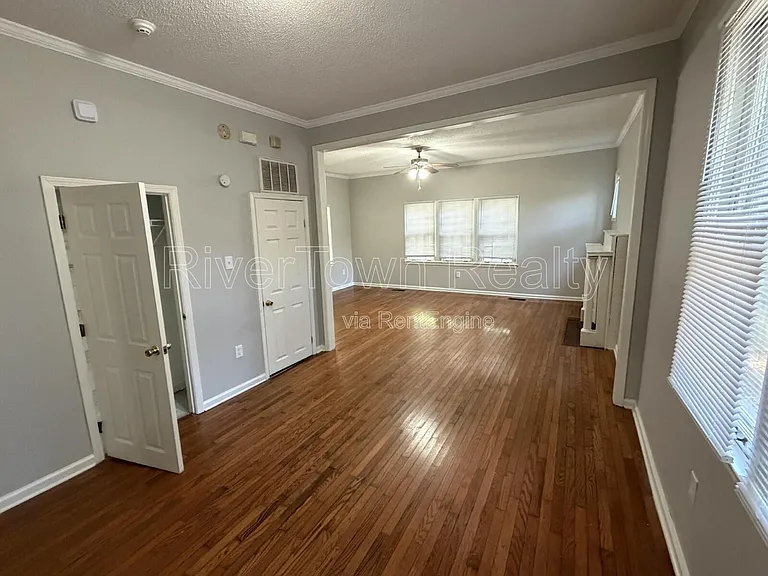 736 Echles St — Photo 16