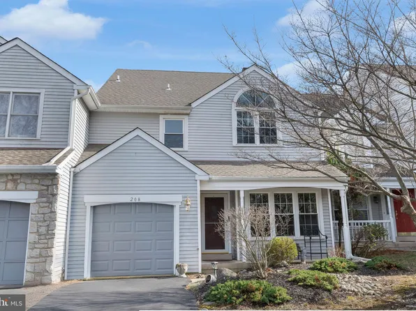 208 Polo Dr, North Wales, PA 19454