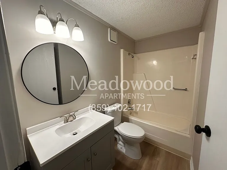 Meadowood Apartments — Photo 34
