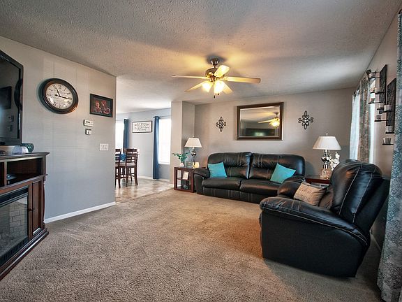 4th image of 54130 Bridgewood Ct
