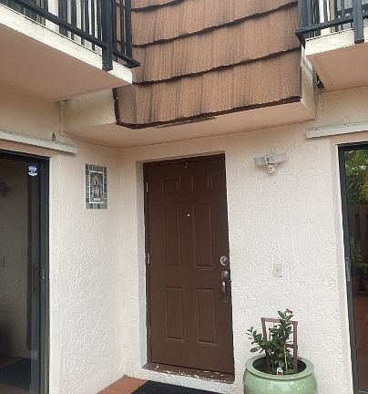 4th image of 775 SW 120th Way #775