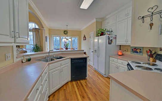 5th image of 234 Lakeland Dr