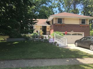 89 Melanie Ln, Syosset, NY 11791