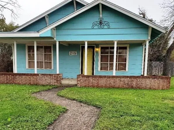 215 N Bishop St, San Angelo, TX 76901