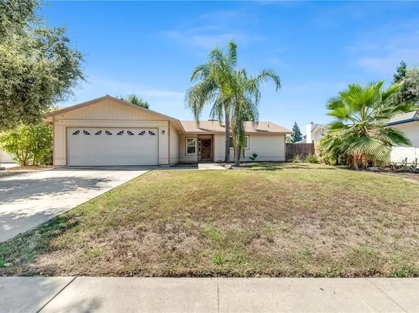 2015 E Woodsville Court, Visalia, CA 93292