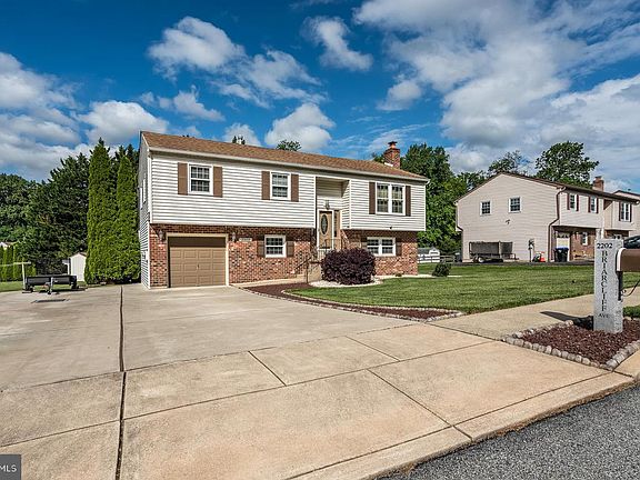 2nd image of 2202 Briarcliff Ave