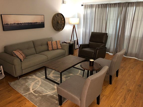3rd image of 1231 Woodland Ave NE APT 1