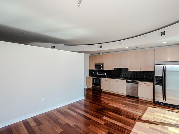 3rd image of 400 W Peachtree St NW Unit 3310