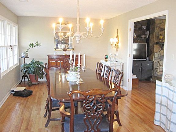 5th image of 1135 Edisto Dr