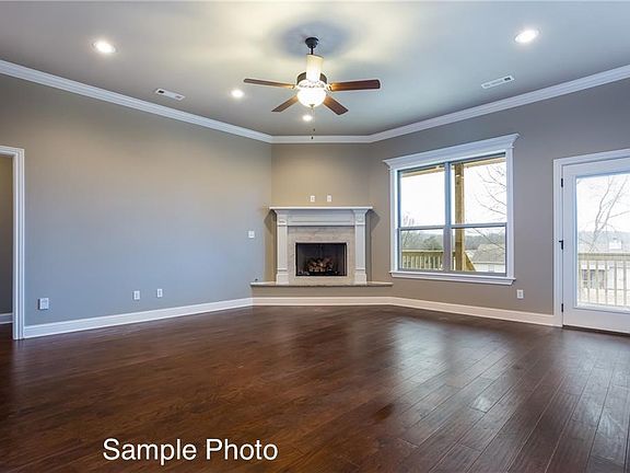4th image of 1706 S Anthony Dr