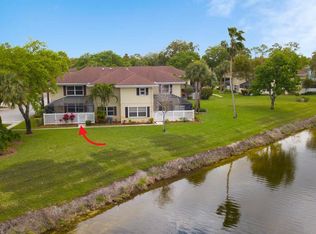 28 Clinton Ct APT A, Royal Palm Beach, FL 33411