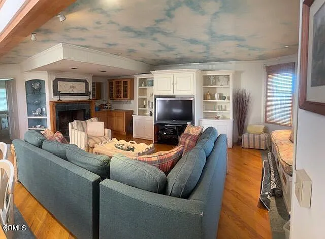 945 Sharon Ln — Photo 9