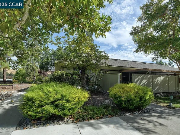 1101 Fairlawn Ct APT 3, Walnut Creek, CA 94595