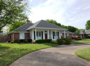 902 Wellington Ln, Athens, TX 75751