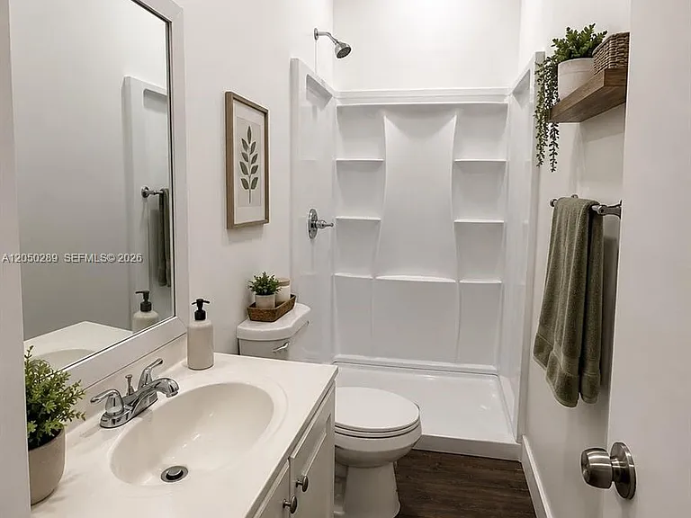 101 NW 15th Ave #1 — Photo 9