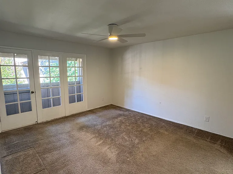 5333 Primrose Dr #34B — Photo 6