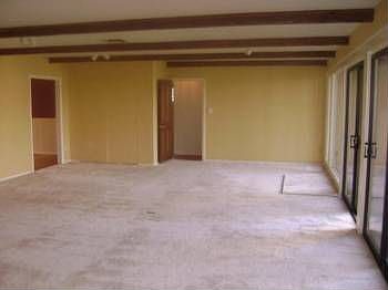 4th image of 3185 Valencia Ave