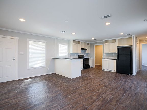 4th image of 197 Appaloosa Dr