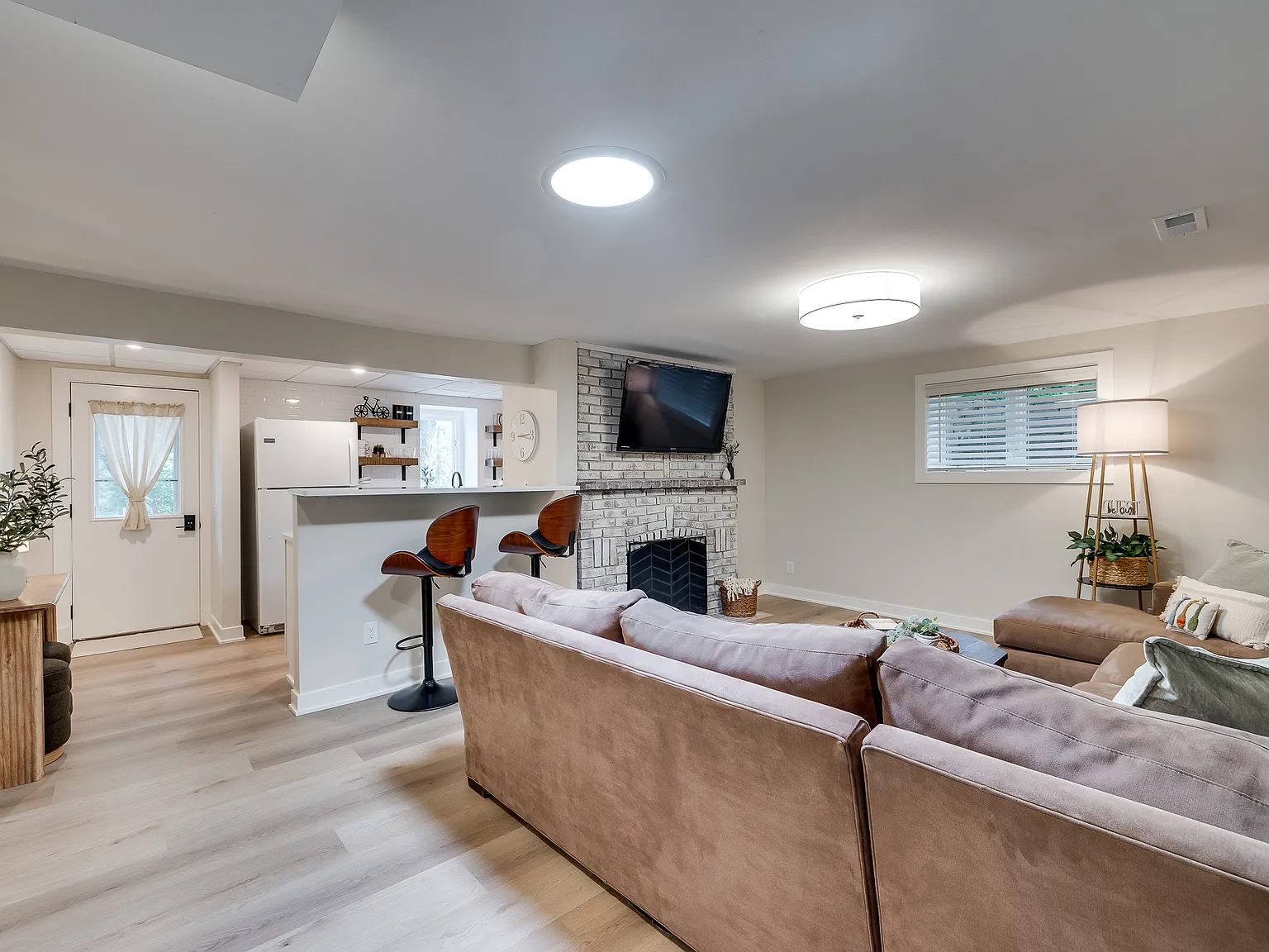 5021 Beacon Hill Rd — Photo 4