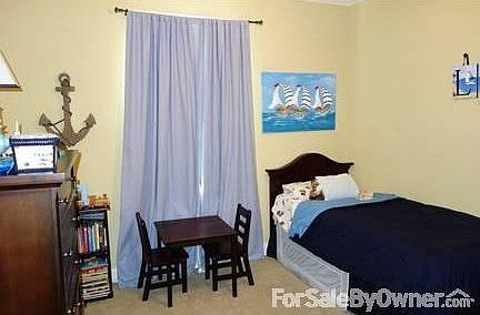 5th image of 103 Portsmouth Dr