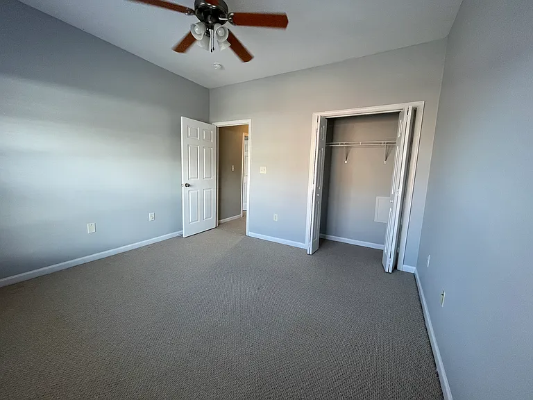 Bedroom 3
Ceiling fan has been updated to white