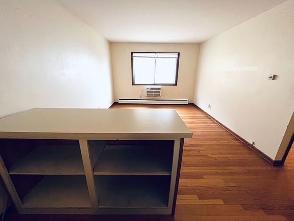 3rd image of 1652 N Humboldt Ave APT 11