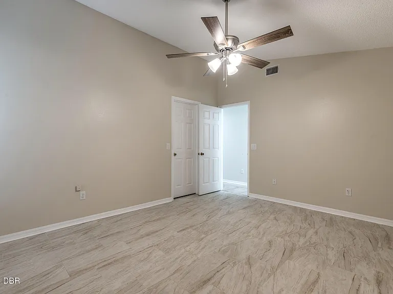 109 Brookhollow Cir — Photo 26