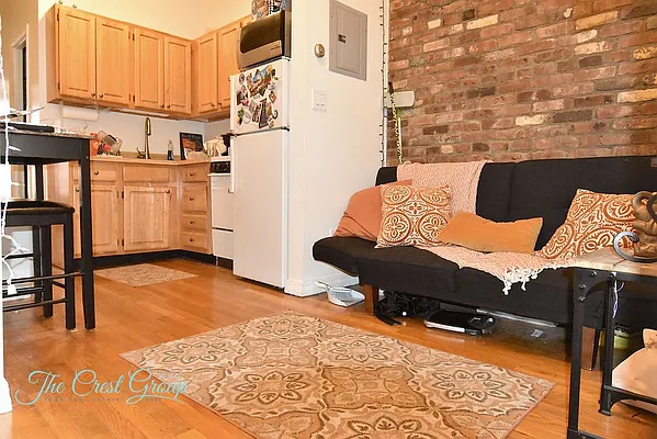 Rented by The Crest Group | media 12