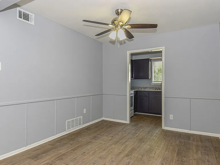4320 Wesley St — Photo 29