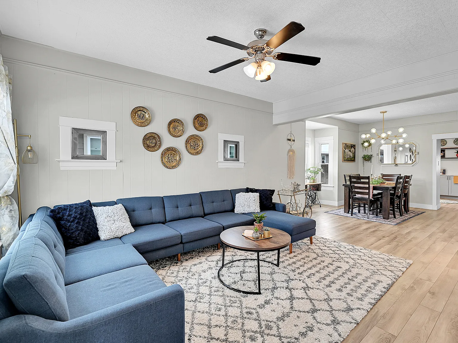 2 bed, 950 sqft, $3,200 — Photo 3