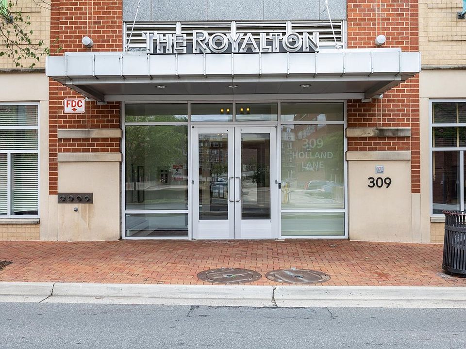 1st image of 309 Holland Ln #203