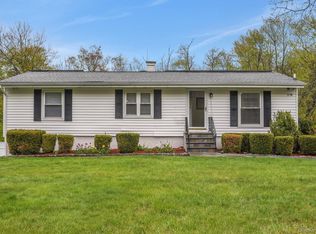 3296 Stony St, Mohegan Lake, NY 10547