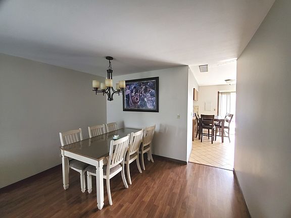 3rd image of 172 Briarwood Ct
