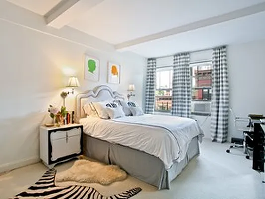 Sold by Corcoran | media 4