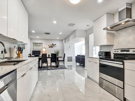 5th image of 255 Glouchester St