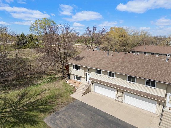 2nd image of 3831 Windcrest Ct