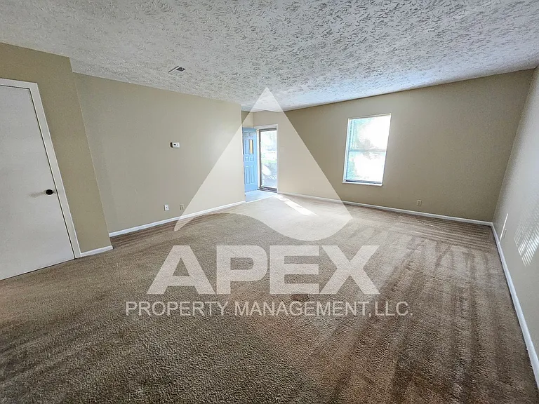 1331 Francis Station Dr — Photo 6