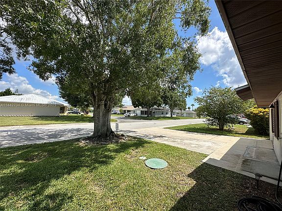 3rd image of 4229 SE 50th Ave